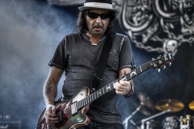 Phil Campbell: "Lemmy está conmigo todos los días en mi cerebro".