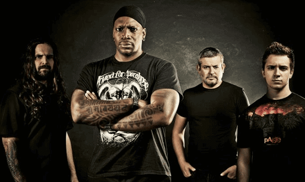 Noticias breves: Sepultura - Crucified Barbara - Five Finger Death Punch - Sixx A.M. - Fito y Fitipaldis