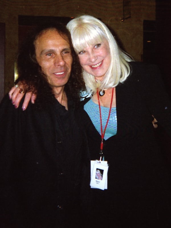 Ronnie junto a Wendy Dio.