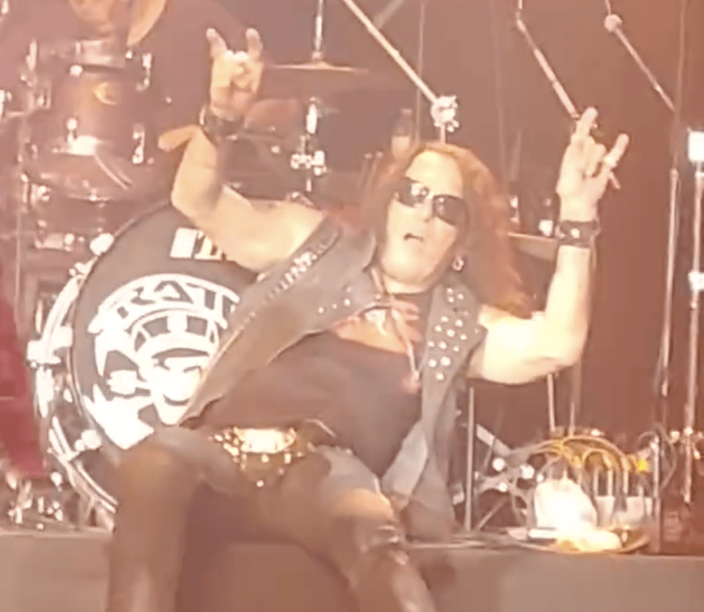 Los videos de la terrible borrachera en directo de Ratt