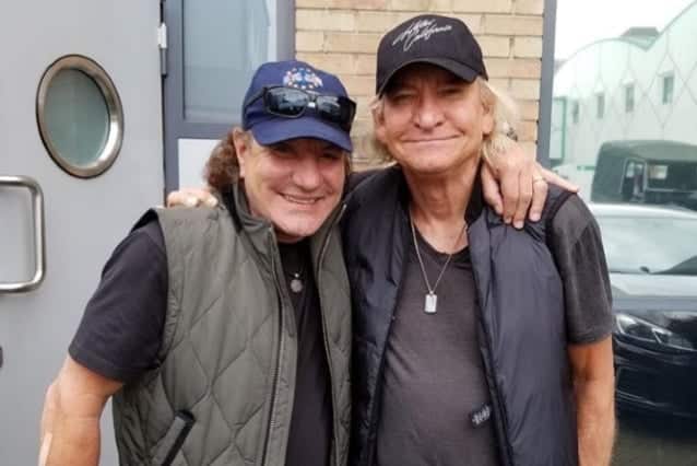 Brian Johnson graba nueva música