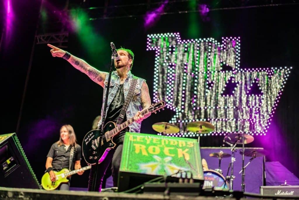crónica Leyendas del Rock 2019 jueves 8 Thin Lizzy