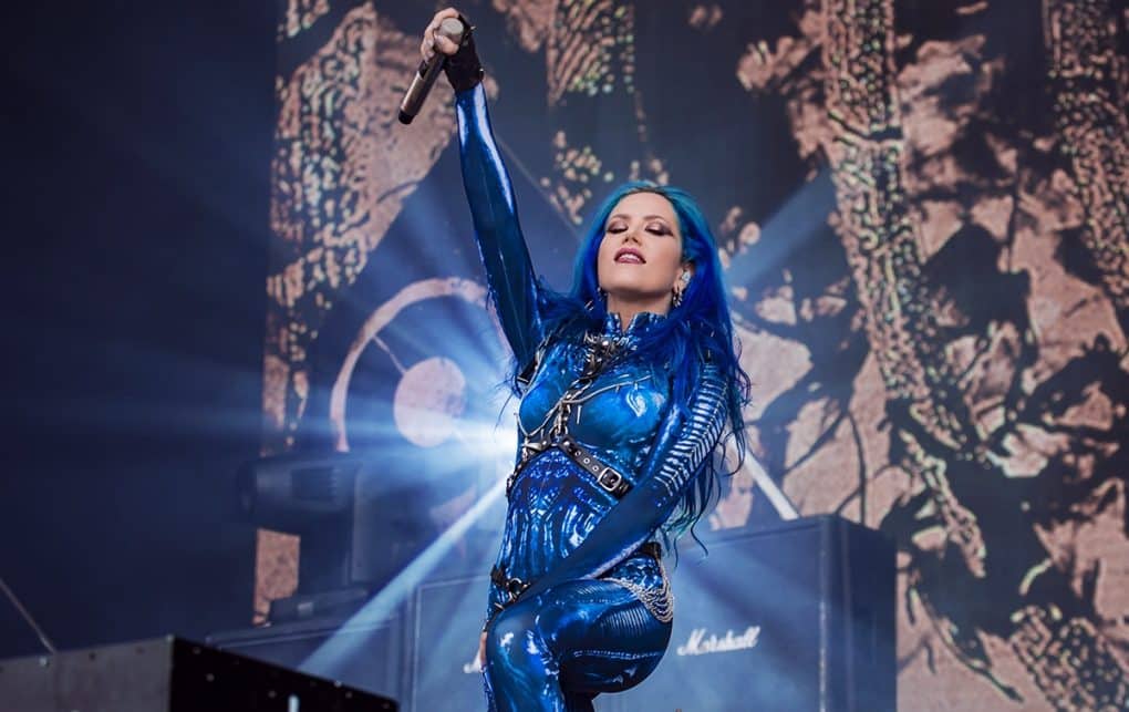 Cambio de formación inesperado en Arch Enemy